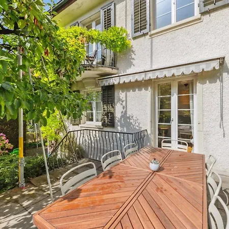 Centrally Located House With Garden Semesterbostad *