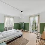 Centrally Located House With Garden * Zürich