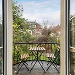 Centrally Located House With Garden Semesterbostad Zürich