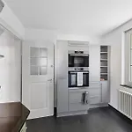 Centrally Located House With Garden * Zürich