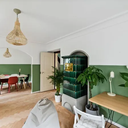 Ferienhaus Centrally Located House With Garden