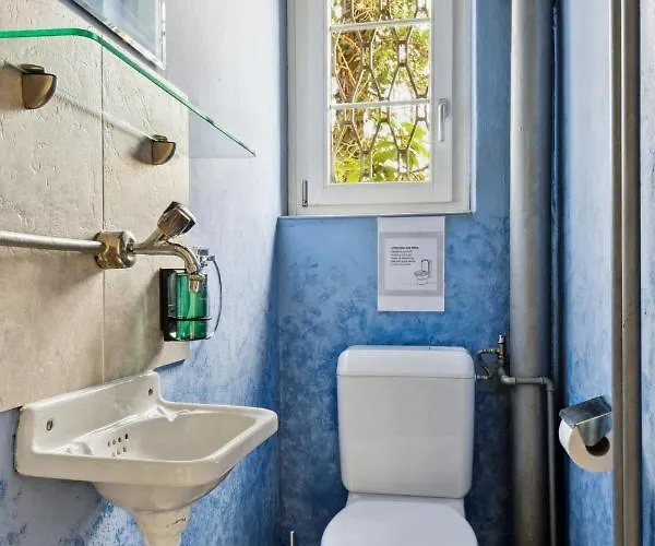 Tatil Evi Centrally Located House With Garden